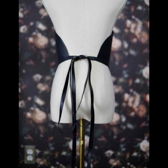 Dehanche Inspired Leather Corset Belt with Tie Straps - Picture 8 of 11